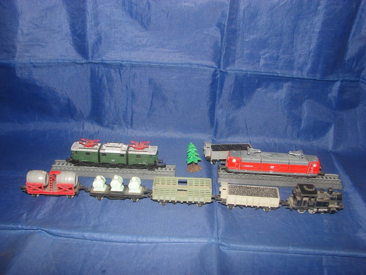 Sold at Auction: ATLAS: ensemble de 50 trains miniatures, échelle Z
