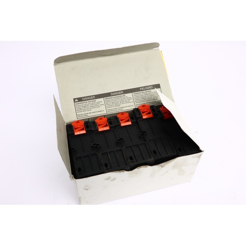 10 Pcs Telemecanique Simple Socket RXZE2M114 Open Box (B290)