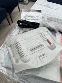 Amstrad GX4000 Video Game Console &ndash; Complete Boxed Set &ndash; Unused &ndash; Burnin&rsquo; Rubber