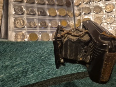 Falcon Junior Model Bakelite Camera untested