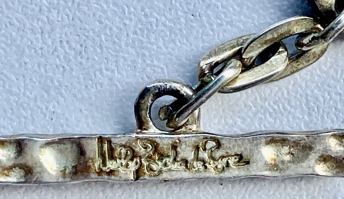Bracelet Moderniste En étain Argenté Signé Biche De Bere - Paris - Longueur 20 Cm - Occasion Très Bon état