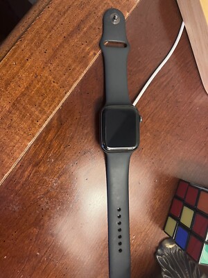 Apple Watch SE 44mm Space Gray Aluminum - Midnight Blue Sport Band
