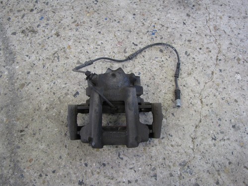 BMW 1er F20 F21 Bremssattel mit Bremsträger 22/284 vorne links 6850643