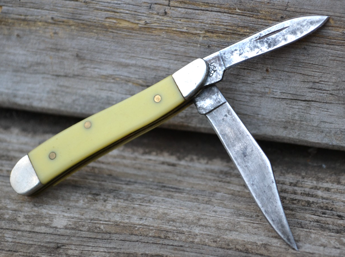 Vintage Case XX 3220 CV 2 Blade Yellow Handle Folding Pocket Knife