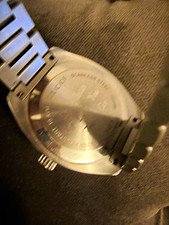 Gucci Unisex Stainless Steel Wristwatch Silver Case & Bracelet Strap