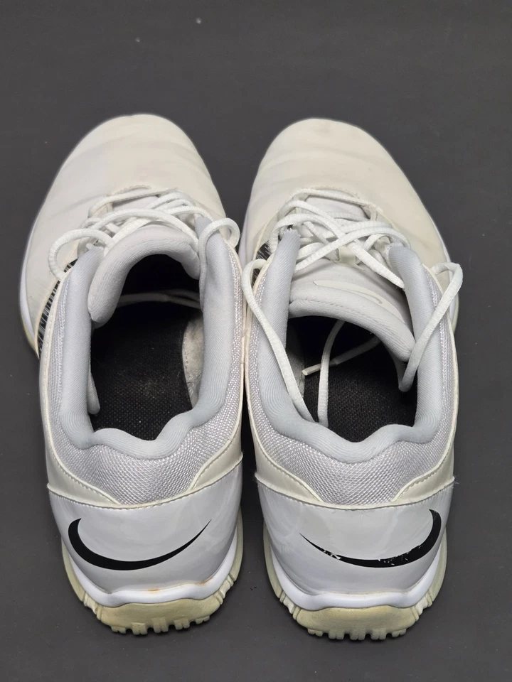 Zapatos de golf Nike Delight V para mujer 651997-100 para mujer talla 7 de EE. UU. año 2015 Foto 3 de 4