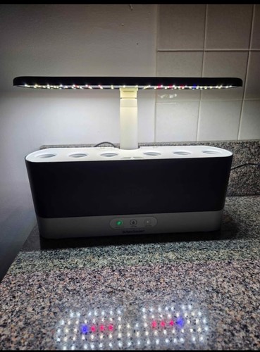 AeroGarden Harvest 6 Pod with 3 Seed Kits