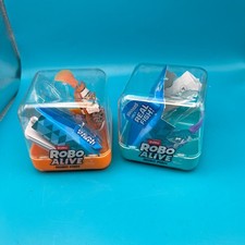 Zuru Robo Alive Robo Fish 2PK Color Changing Robotic Swimming Fish Orange Purple