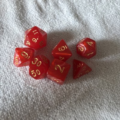 Red Marble Sheen Style 7er Set DnD Würfel 