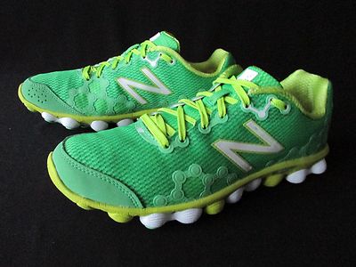 New Balance Green White Synthetic Mesh Running Shoes Women's US