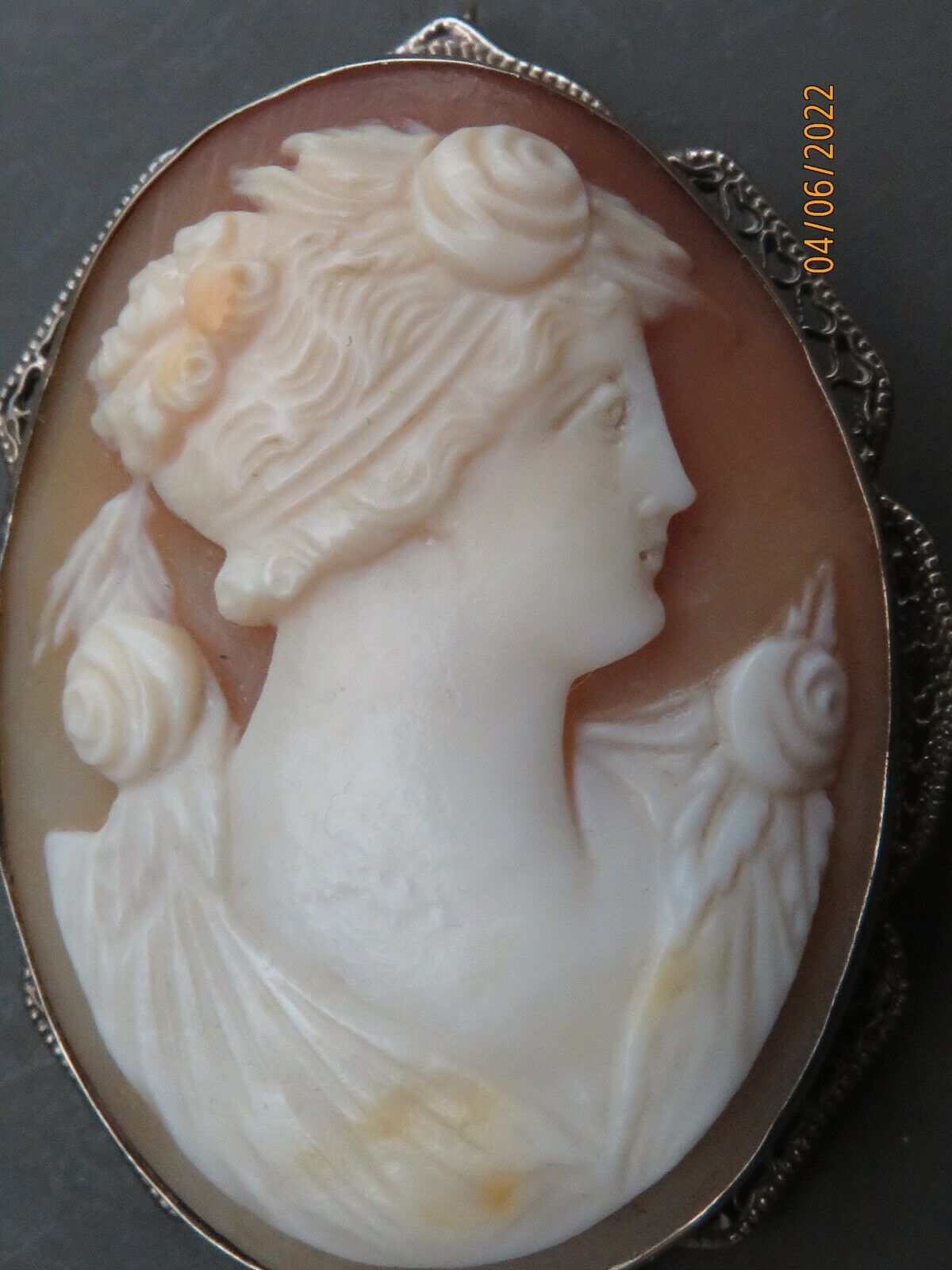 Antique Filigree 14K White Gold carved shall Cameo pendant brooc
