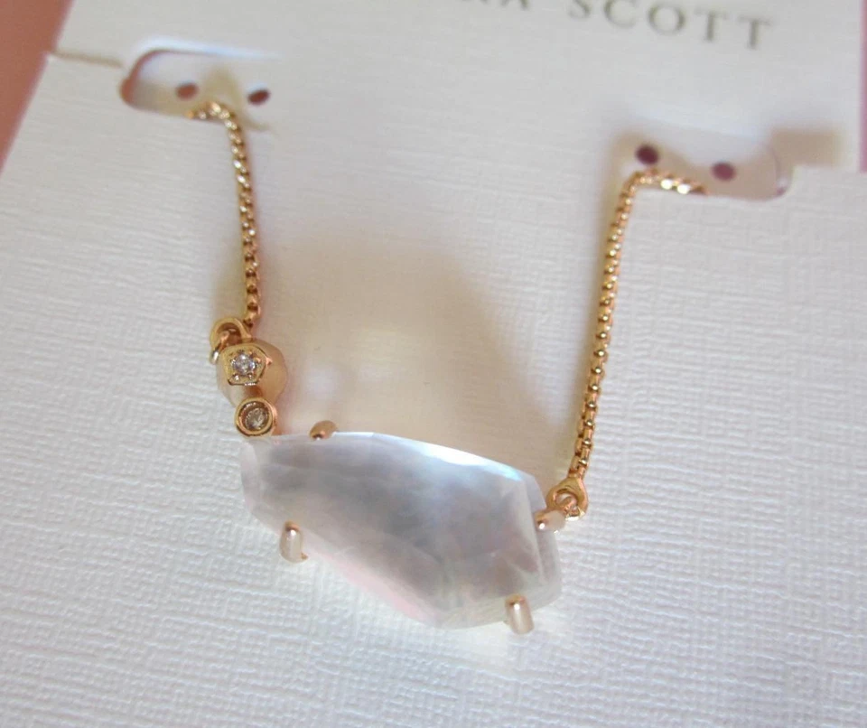 Colar pingente de ouro rosa e madrepérola marfim Kendra Scott Barbara novo com etiquetas - Imagem 3 de 4