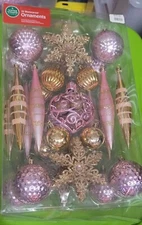 WINTER WONDER LANE PINK & GOLD 30 PIECE SHATTERPROOF TREE ORNAMENTS NEW IN BOX