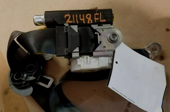 2009-2013 Volkswagen Tiguan Front Left Driver Seat Belt Retractor Blk OEM Foto 2 de 2