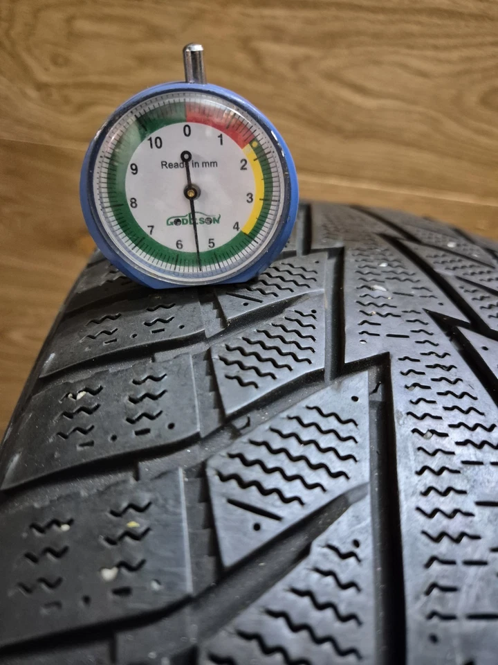 4x Winterreifen 205/65 R16 99T Hankook  Winter i*cept IZ2 W-616 DOT 3618 - Bild 3 von 4