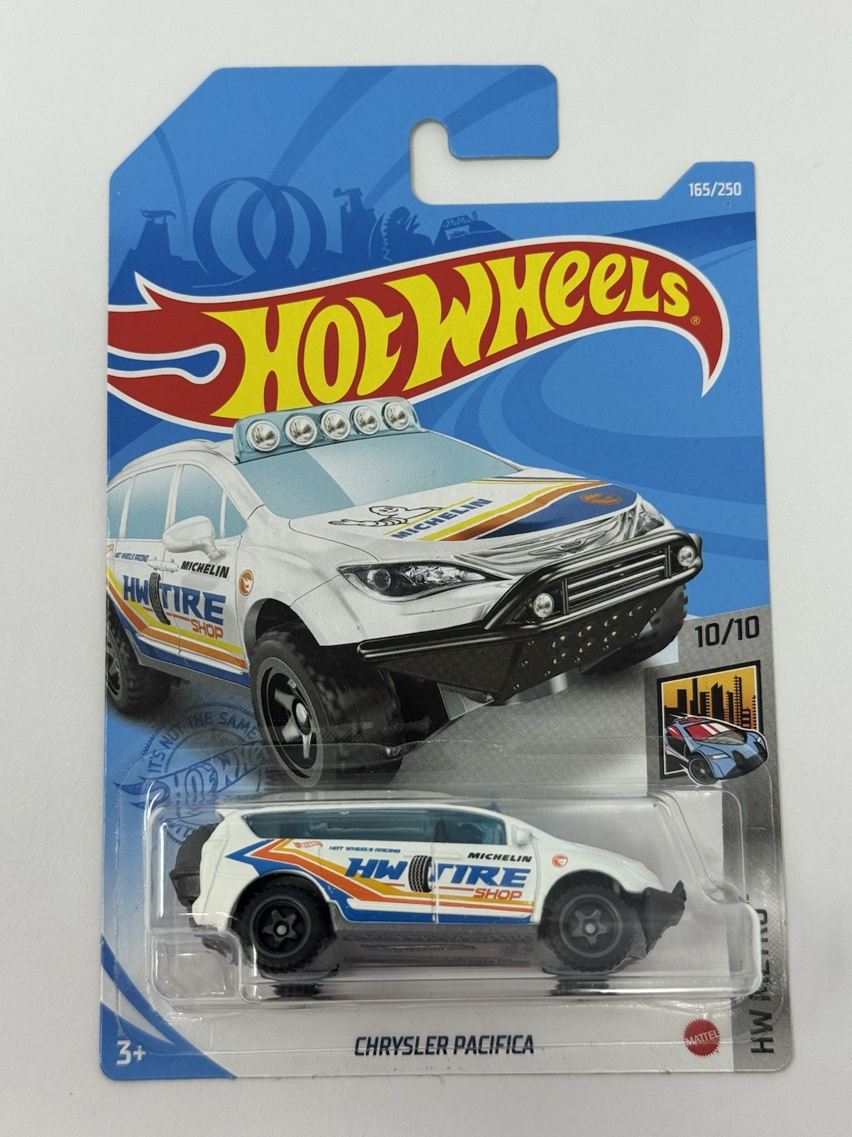 Hot Wheels 2021 Metro White Chrysler Pacifica Treasure Hunt #165 A12