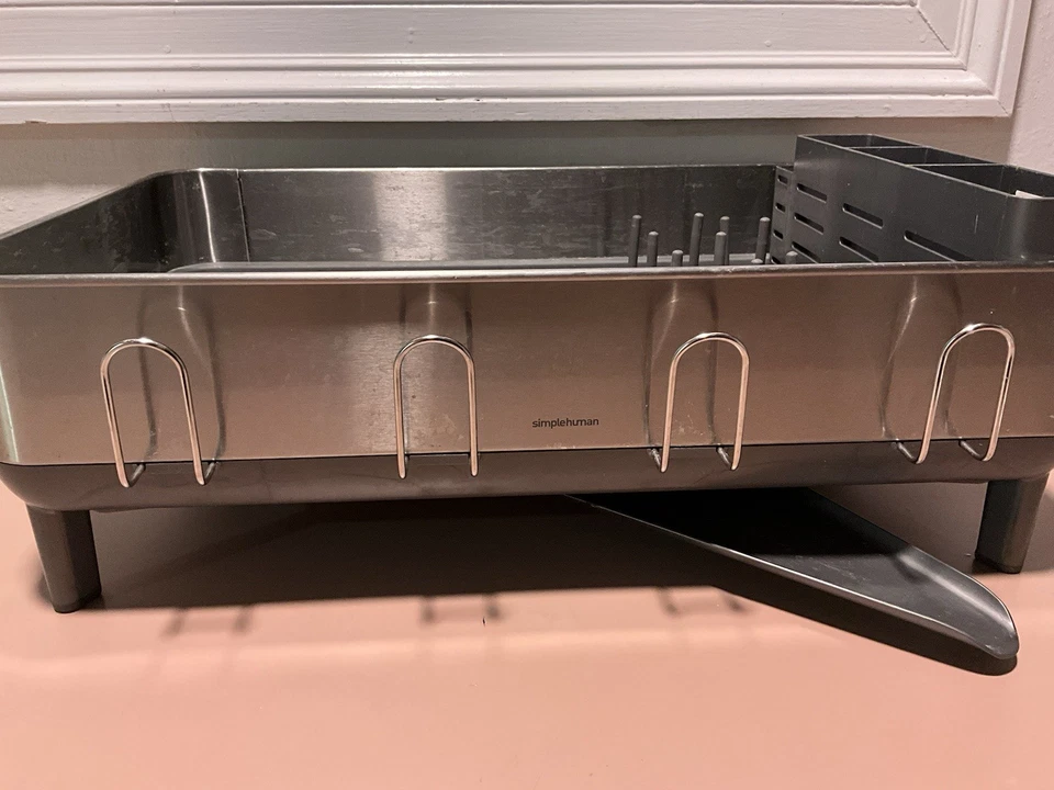 Marco Simplehuman Estante para platos Drenaje rápido Marco de acero inoxidable Gris “tal cual” Foto 2 de 4
