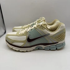 Nike Air Zoom Vomero 5 SE Team Gold Fauna Reflective Shoes Size 12 IB2987-700