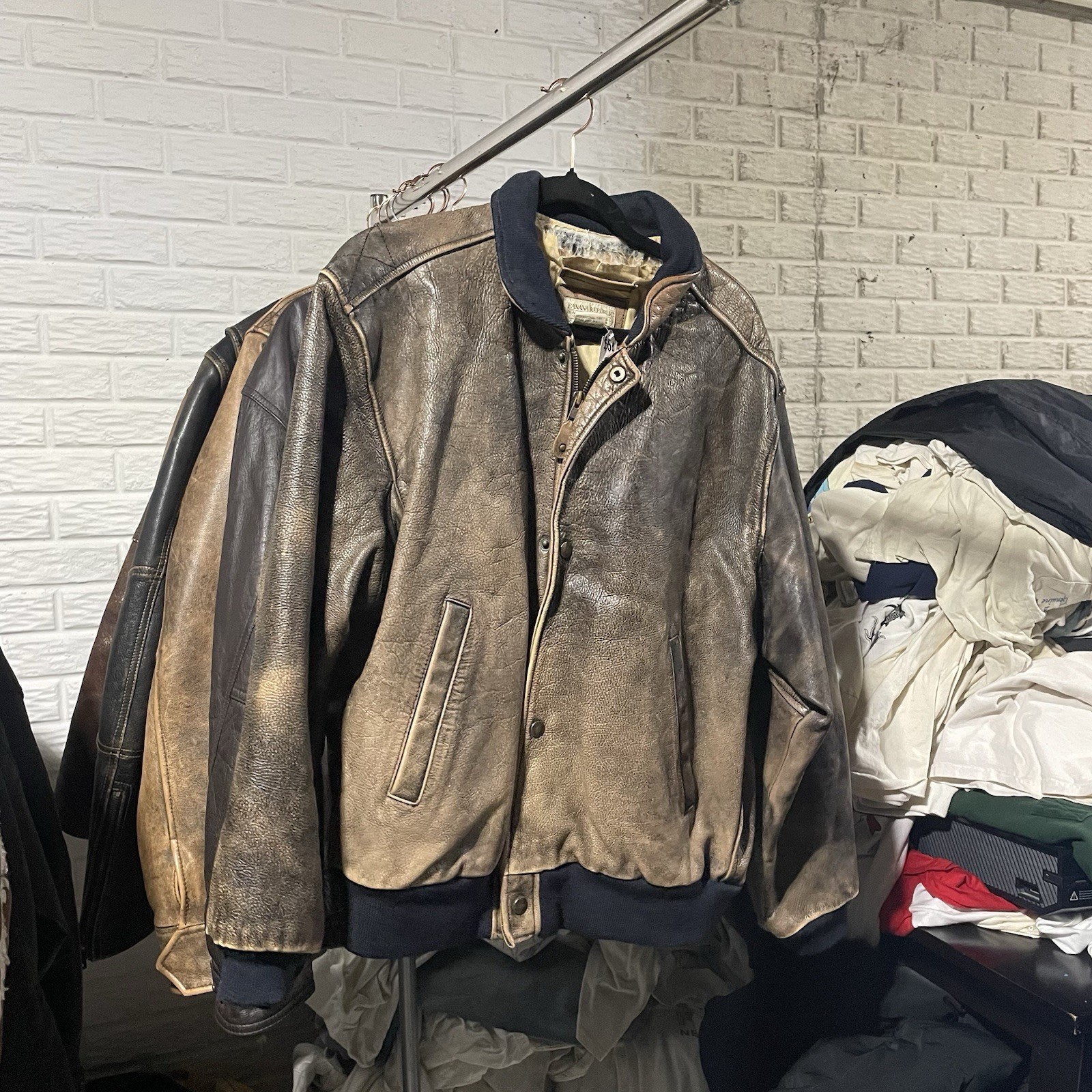 Banana Republic Men’s Brown Leather Jacket Size 42 Korea Made Vintage Bomber