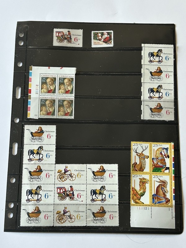 US Christmas Mint Vintage Postage Stamps Lot 25 Various Designs 6 to 25 Cent -NR