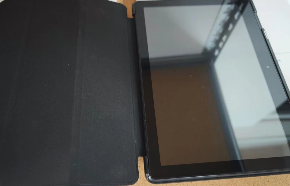 Lenovo Tab Tablet E10 - Schwarz + Schutzhülle,guter Zustand ohne Micro USB Kabel - Bild 4 von 4