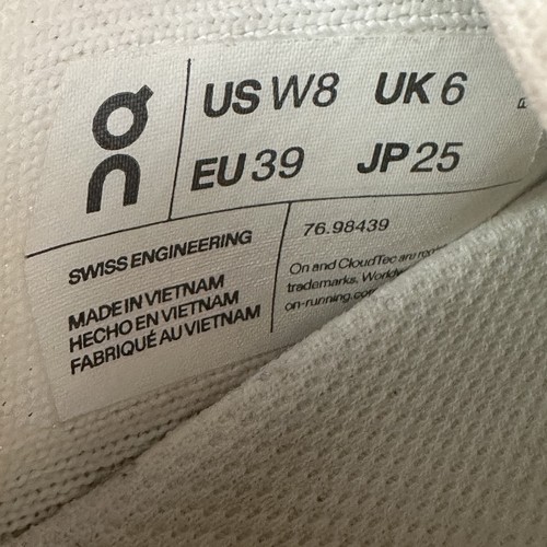 On Cloudeasy White/Black 76.98439 Women’s Size 8 - Picture 8 of 8