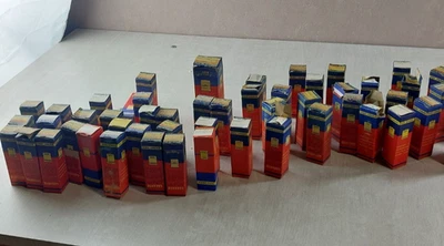 Lot d'anciennes lampes / ampoules, tubes radio, Miniwatt Dario - Photo 1/4