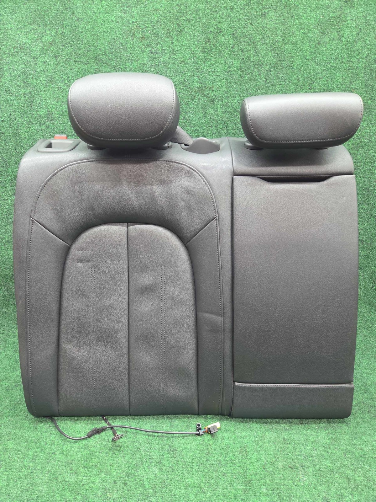 2016-2018 Audi A7 Right Rear Upper Backrest Armrest Oem 4g0885806b / 4g8885875j