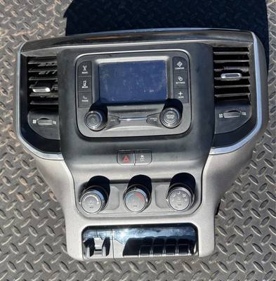 19-22 RAM Uconnect 5'' Inch Touchscreen Radio A/C Controls Vents Screen