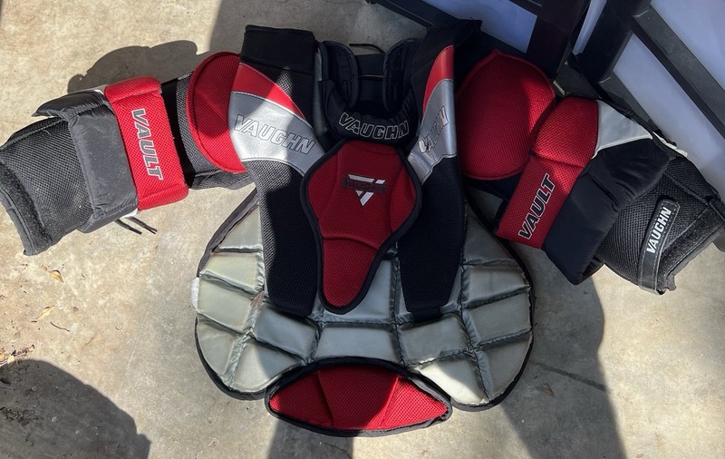 Kids XL & Adult Small Goalie Chest Protector. Vaughn Sports. USED Good Condition