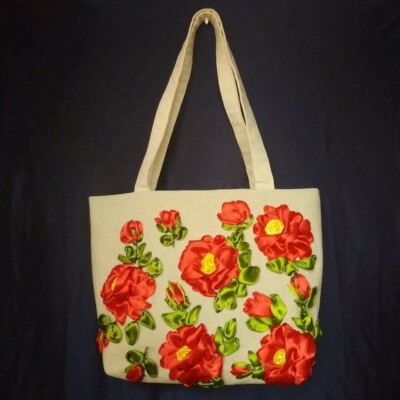 embroidered jute bolsa
