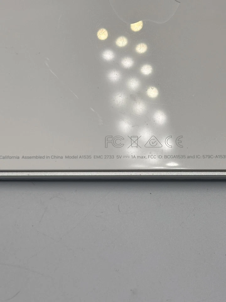 Apple Magic Trackpad - White Multi-Touch Surface ​​​​​​​(READ) - Image 4 of 4