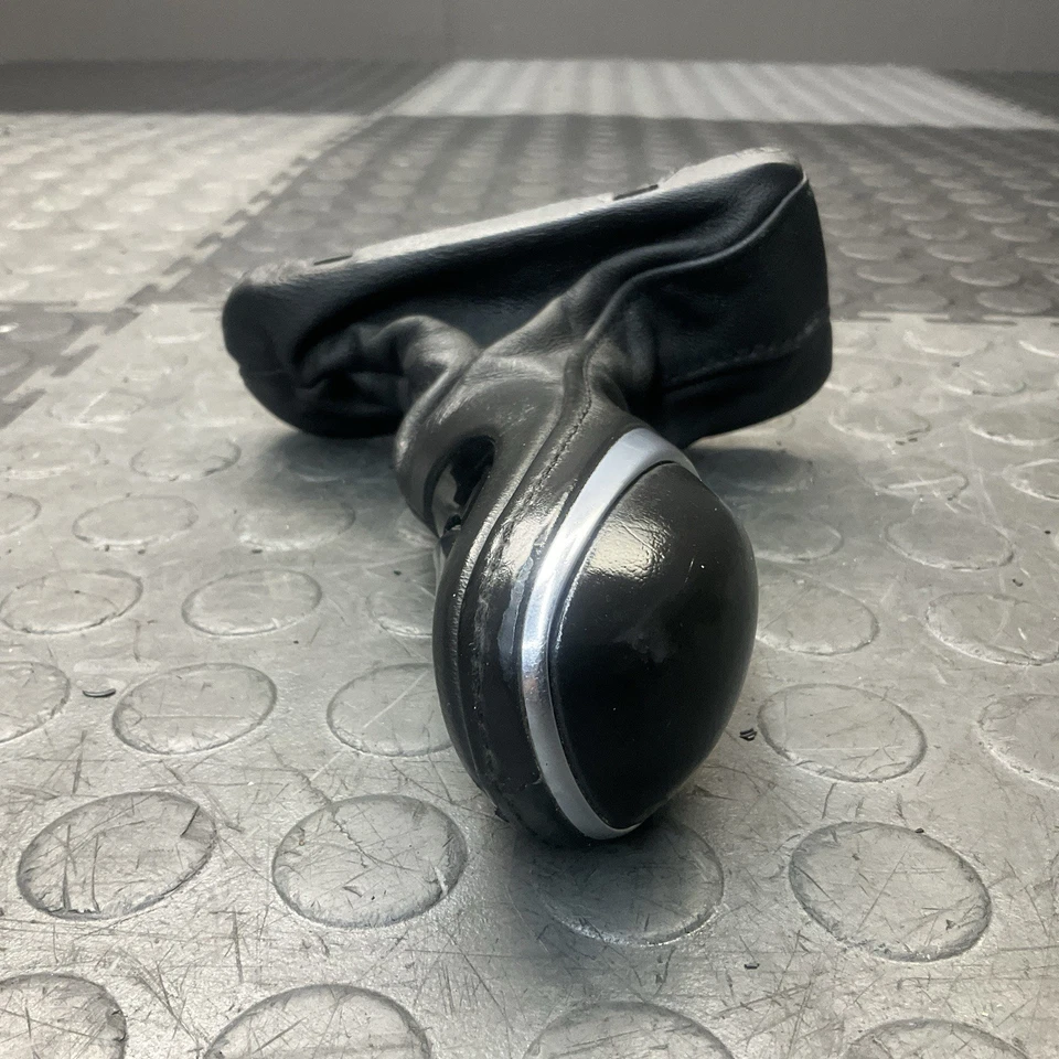 Cadillac ATS 2013-2019 palanca de cambios palanca manija bota OEM Foto 3 de 4