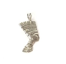 Nefertiti Egyptian Queen Sterling Silver 925 Ancient Diamond Cut Design Pendant