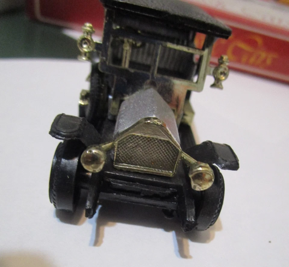 Matchbox Sized Car:   Made in China S1/47  S8032  Silver and Black - Image 3 of 3