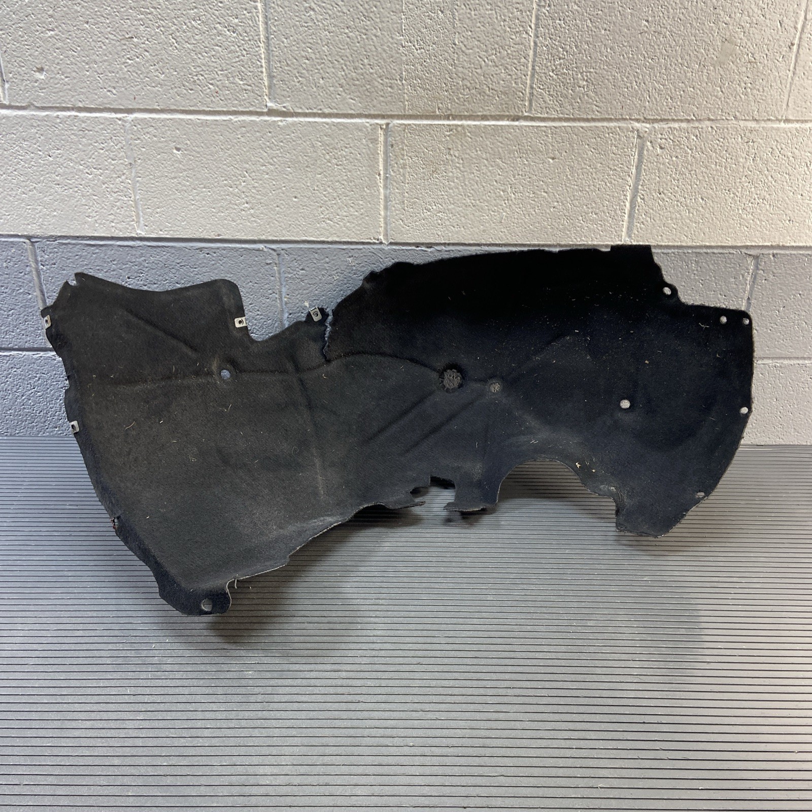 2018-2023 Ferrari Portofino F164 Front Right Rearward Fender Liner OEM *NOTE*