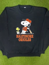 MLB Baltimore Orioles x Snoopy unisex classis style black sweatshirt QT6206