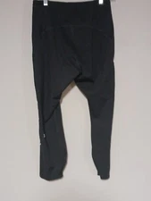 Women all in motion size large Yoga/workout Paints Black with 1 zip pocket 1 not