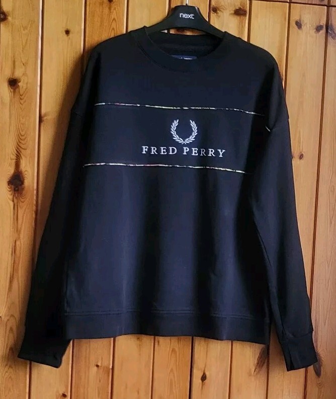 Fred Perry Graphic Logo Liberty Print Sweatshirt Size UK 12 Colour Black