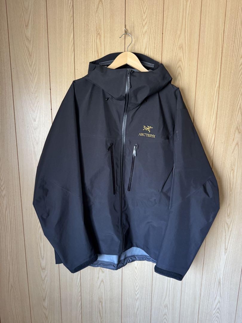 ジャケット・アウター ARC'TERYX Alpha SV Jacket BIRD AID 2025 ARC'TERYX Alpha SV Jacket BIRD AID 2025