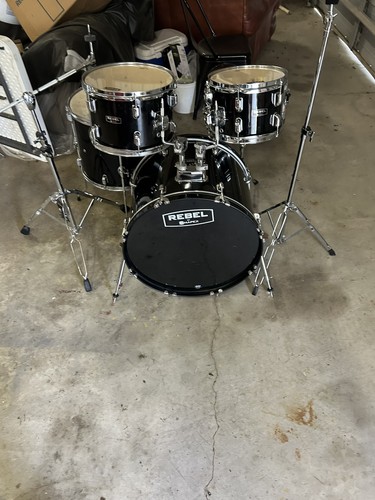 Mapex Rebel 5 piece drum kit