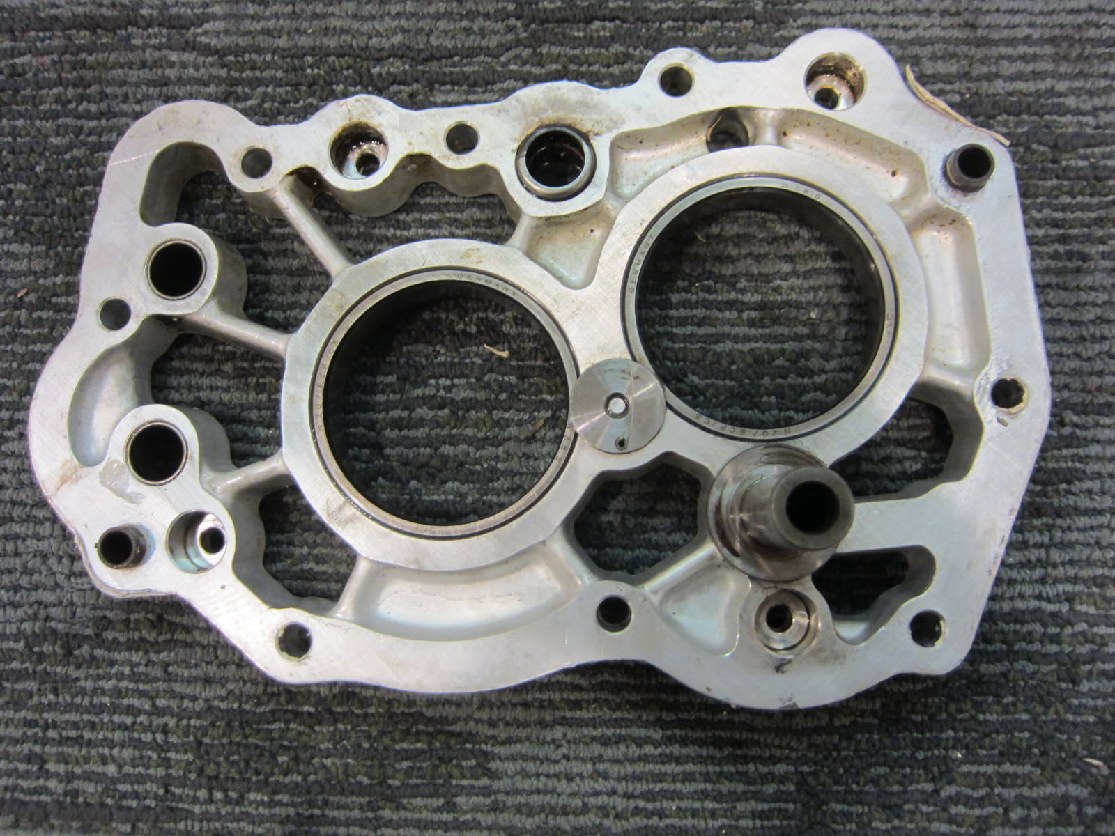 Ferrari 355. RH Intermediate Plate/ Gearbox  Part# 163953