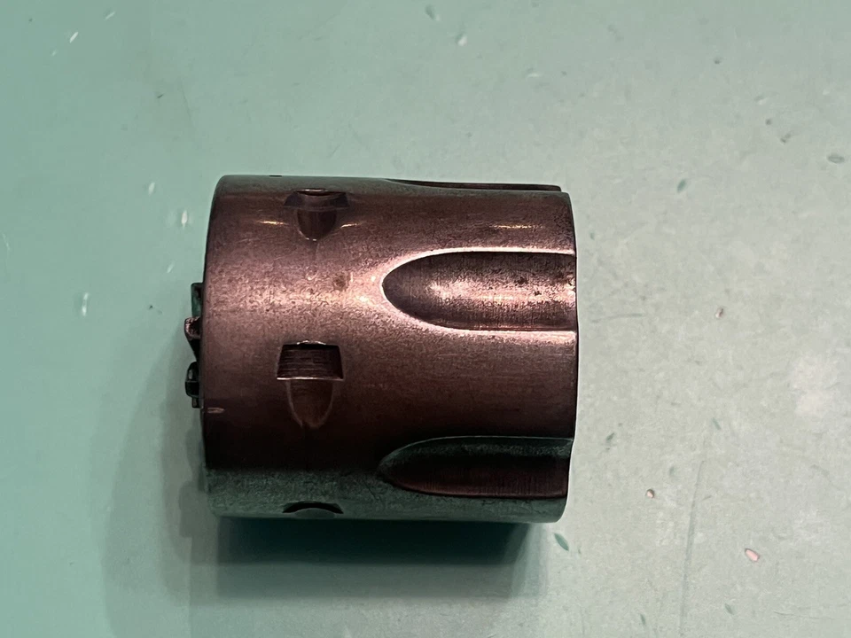 REVÓLVER DRAGÓN VIRGINIANO USADO INTERARMS CILINDRO AZULADO .44 MAG 6 REDONDO *USADO* Foto 2 de 4