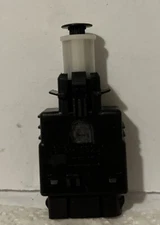 BMW -- 4 Pin Brake Light Switch #61311382385