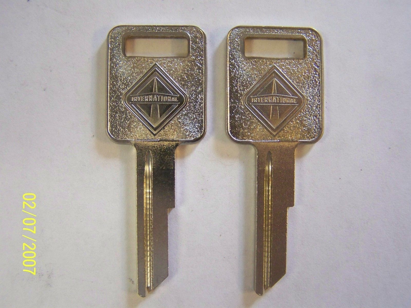 INTERNATIONAL OEM SEMITRUCK KEY BLANKS 19942004 eBay