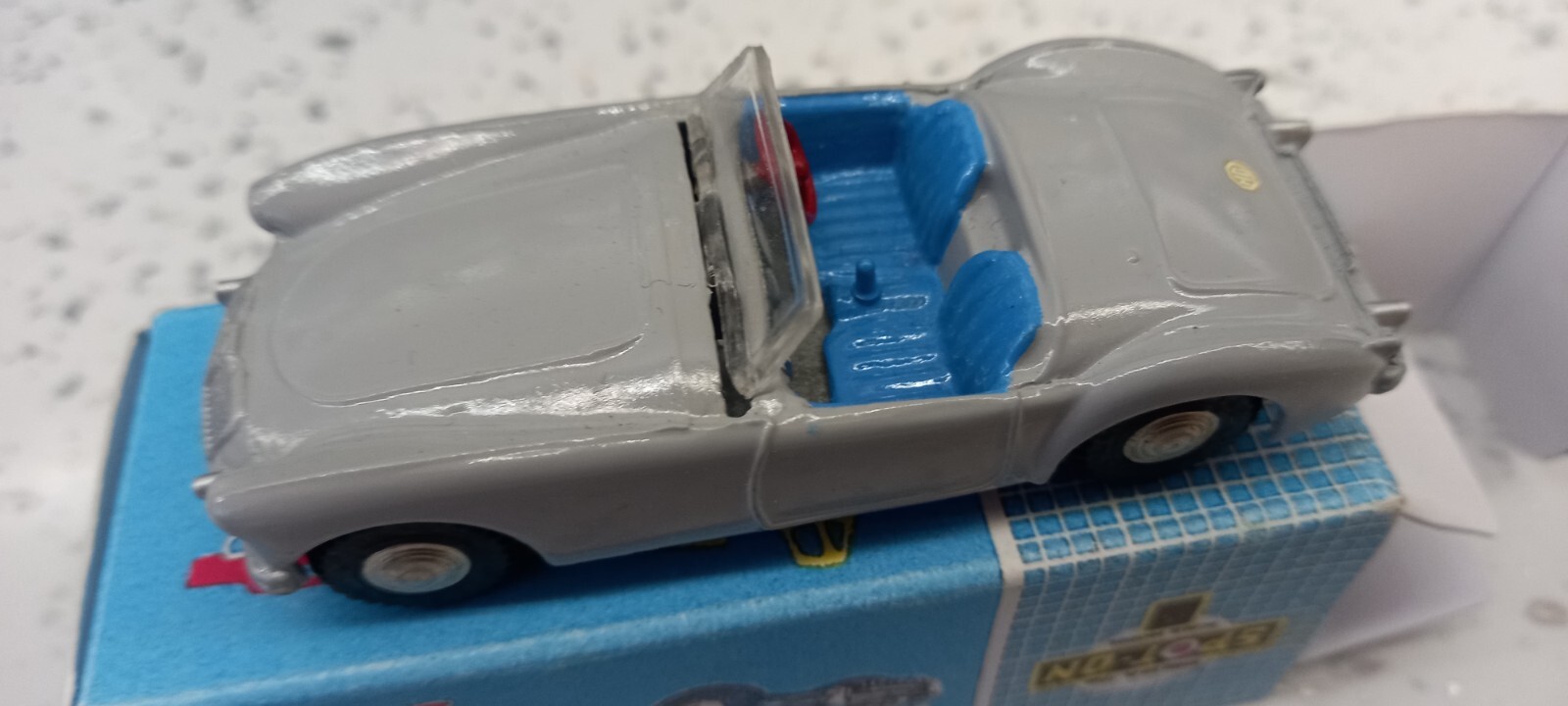 Picture 6 of 9