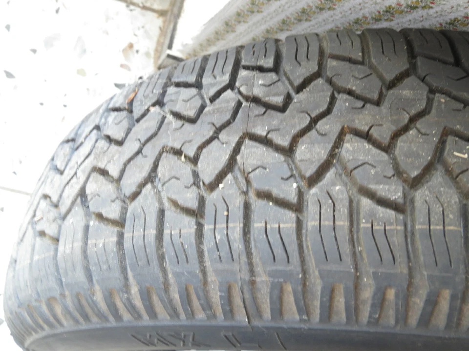 VW Polo 86c Michelin MX L 155/70R13 auf 4,5J-Stahlfelge, Ersatzrad 30 Jahre alt - Bild 3 von 4