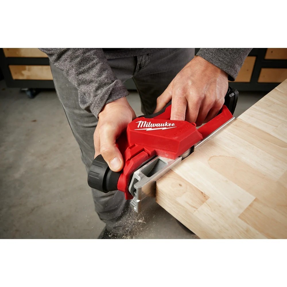 Milwaukee 2525-20 Outil rotatif sans balai M12MC | Outillage Mathieu