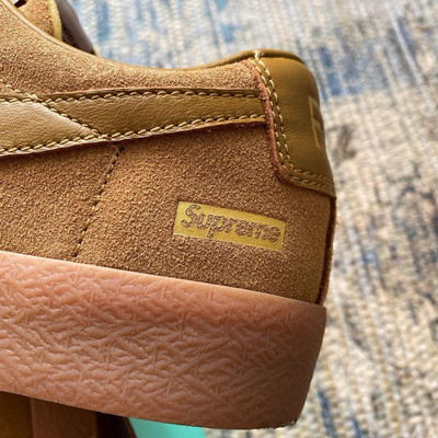 nike sb supreme tan