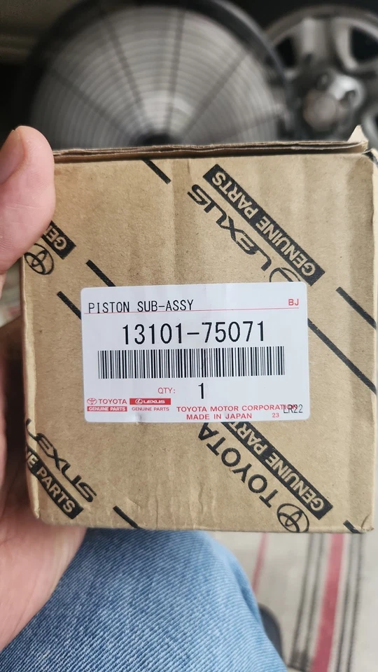 OEM Toyota/Lexus tacoma piston and rings - Image 2 of 2